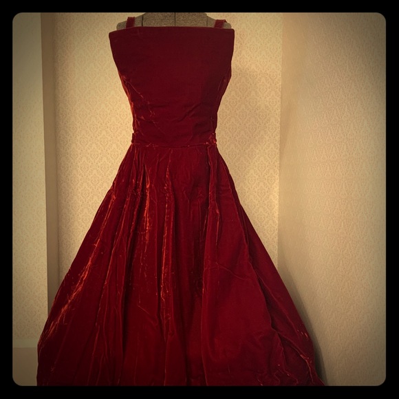 Vintage Dresses & Skirts - Gorgeous 1950s Velvet Christmas CockTail gown